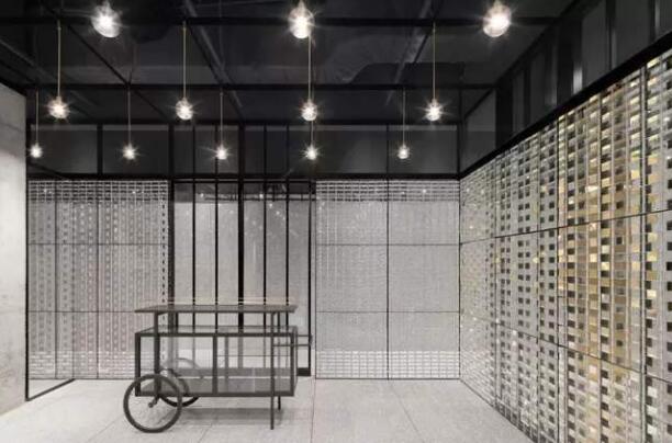 展會搭建布置中一般使用什么玻璃？其特性又有那些？