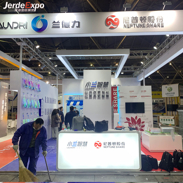 北京展會設(shè)計與搭建時展臺燈光該如何把控？